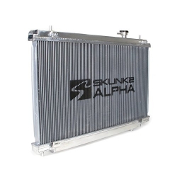 Skunk2 Racing hliníkový chladič Alpha Series